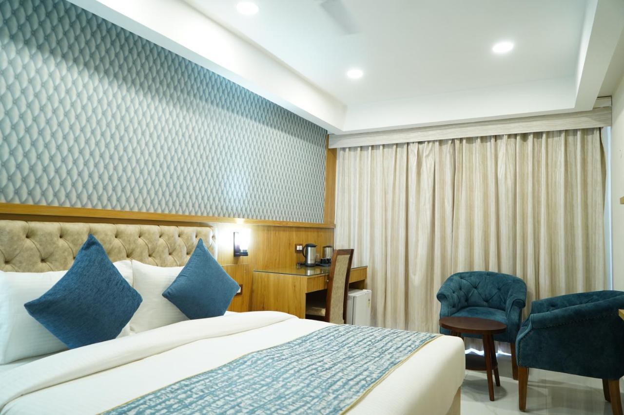 Hotel Shanti Sagar Kharar Eksteriør billede