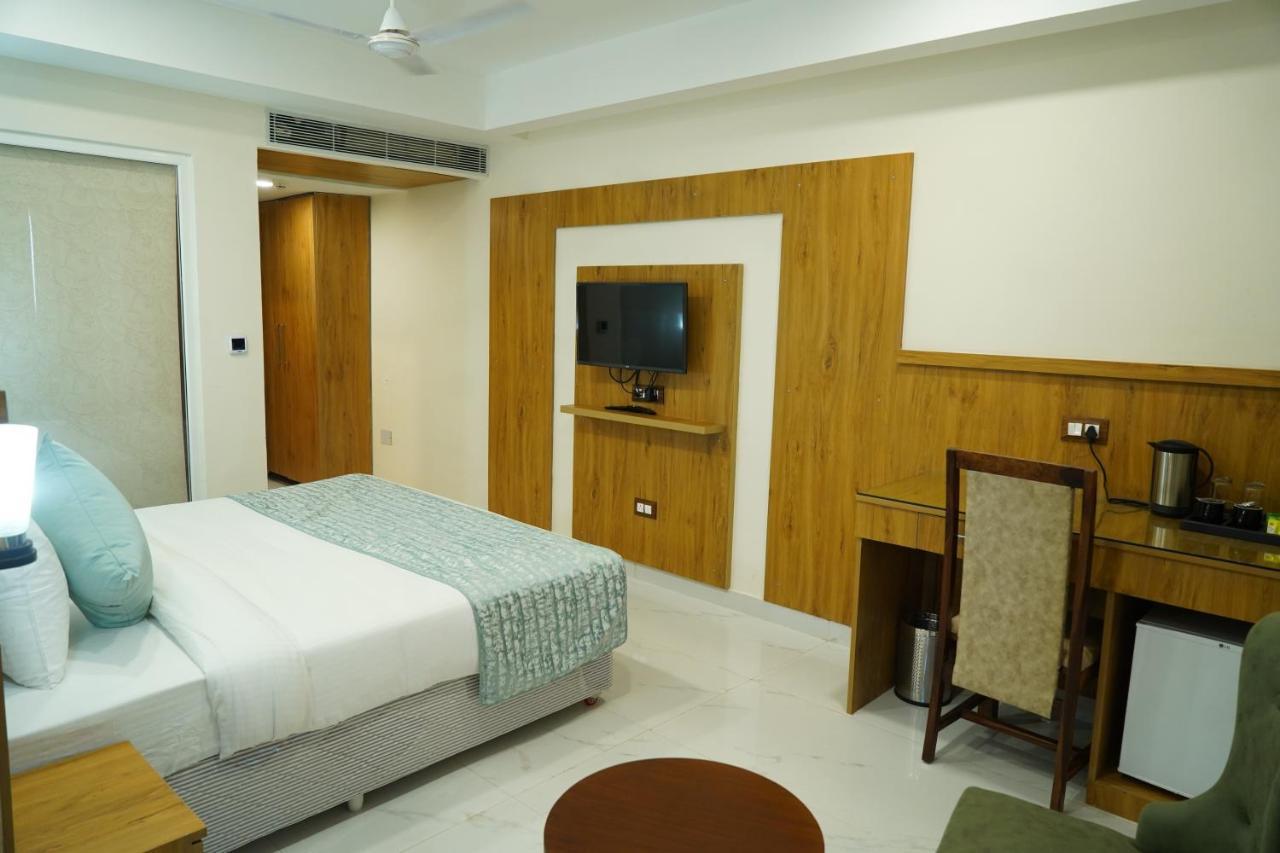 Hotel Shanti Sagar Kharar Eksteriør billede